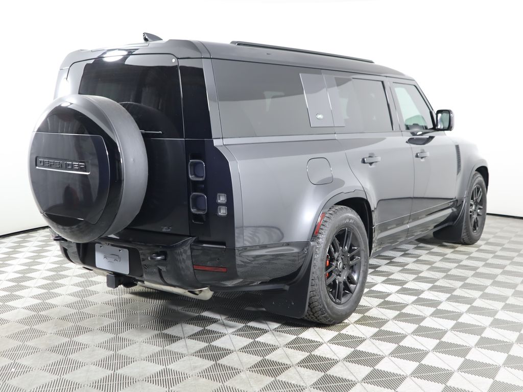 Thumbnail: 2024 Land Rover Defender - 5