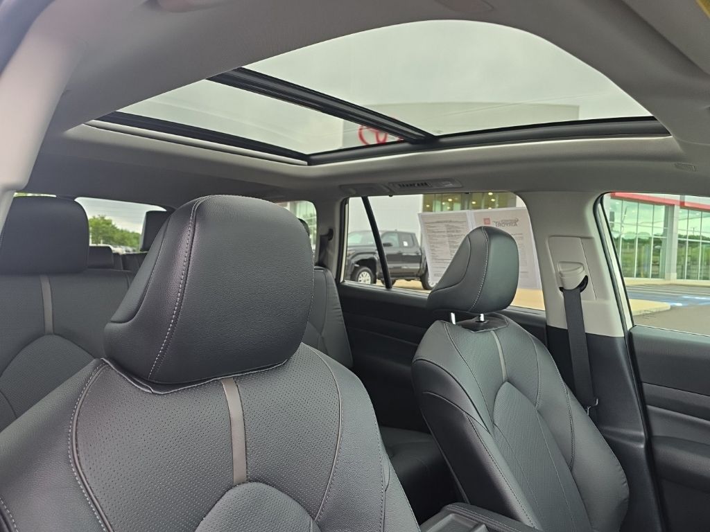 Used 2024 Toyota Grand Highlander SUV