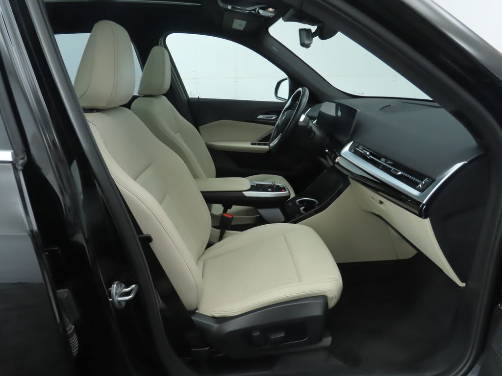 Thumbnail: 2023 BMW X1 - 21