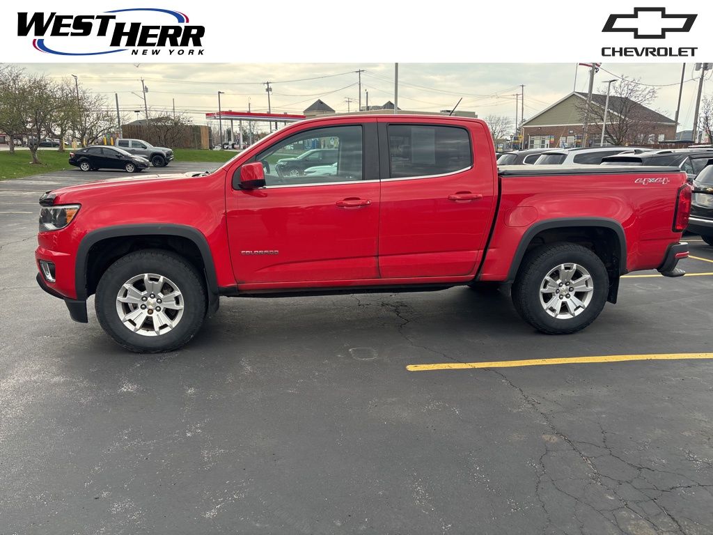 Red Hot 2017 Chevrolet Colorado LT Crew Cab 4WD Pickup Truck Four-Wheel Drive 8-Speed Automatic