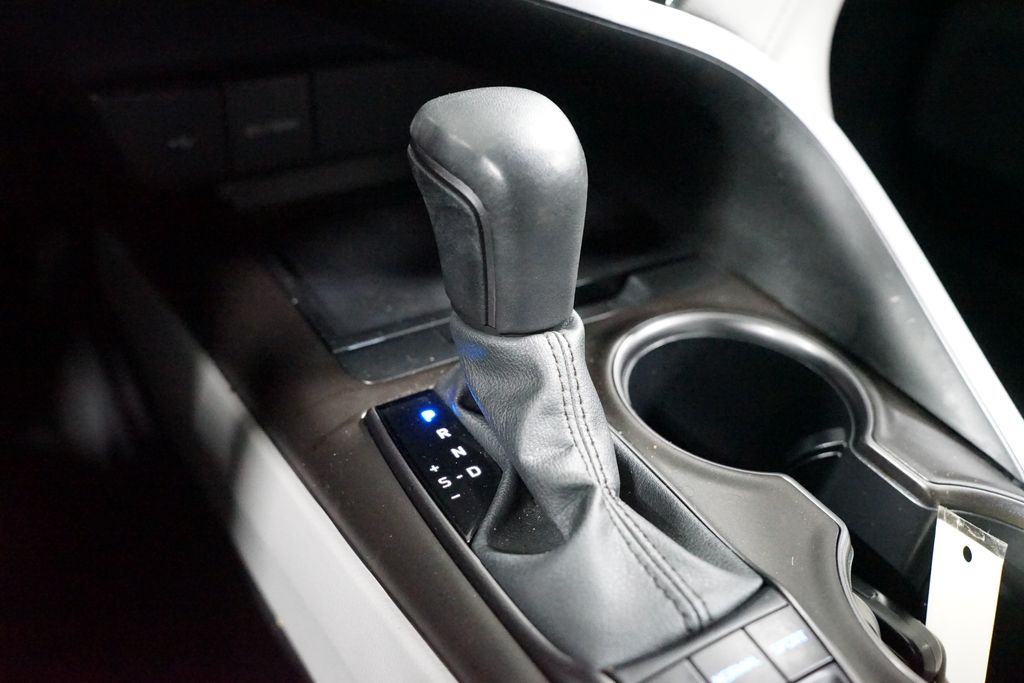 Thumbnail: 2024 Toyota Camry - 21