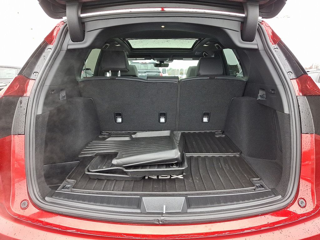 Thumbnail: 2025 Acura RDX - 31