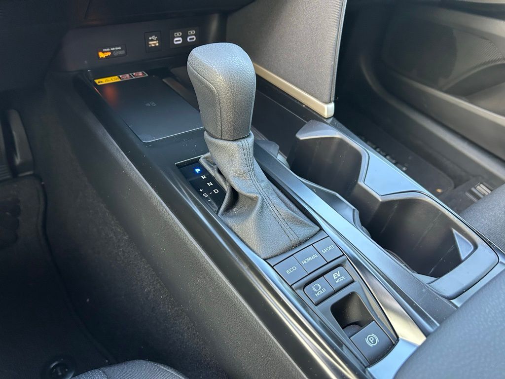 Thumbnail: 2025 Toyota Camry - 27