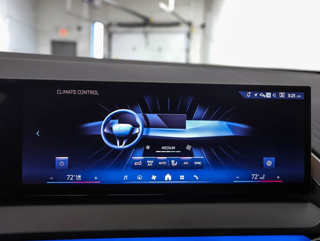 Thumbnail: 2025 BMW X3 - 18