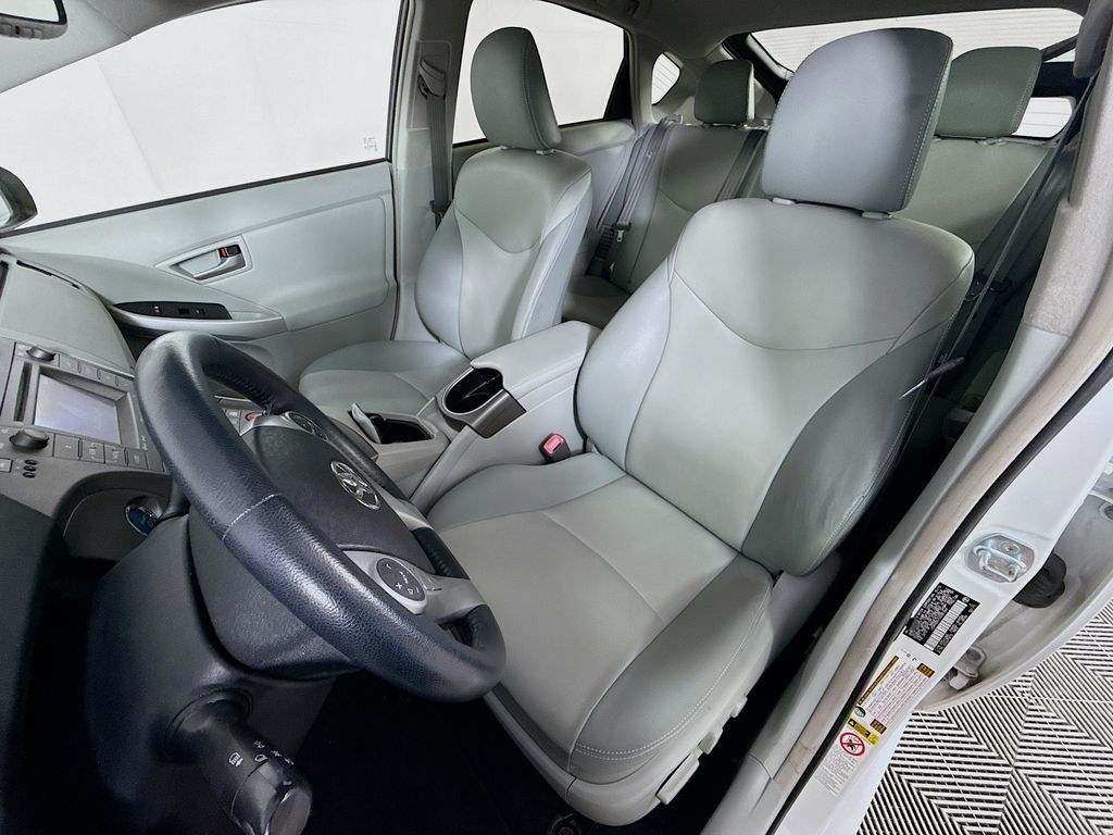 Thumbnail: 2012 Toyota Prius - 20