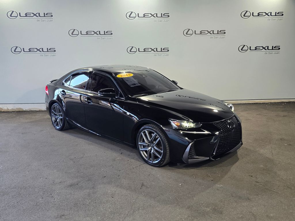 Thumbnail: 2019 Lexus IS - 3