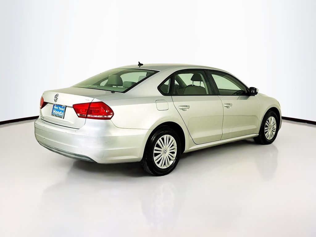 Used Car 2015 Volkswagen Passat  1.8t S For Sale Under $10,000 In Austin, Texas