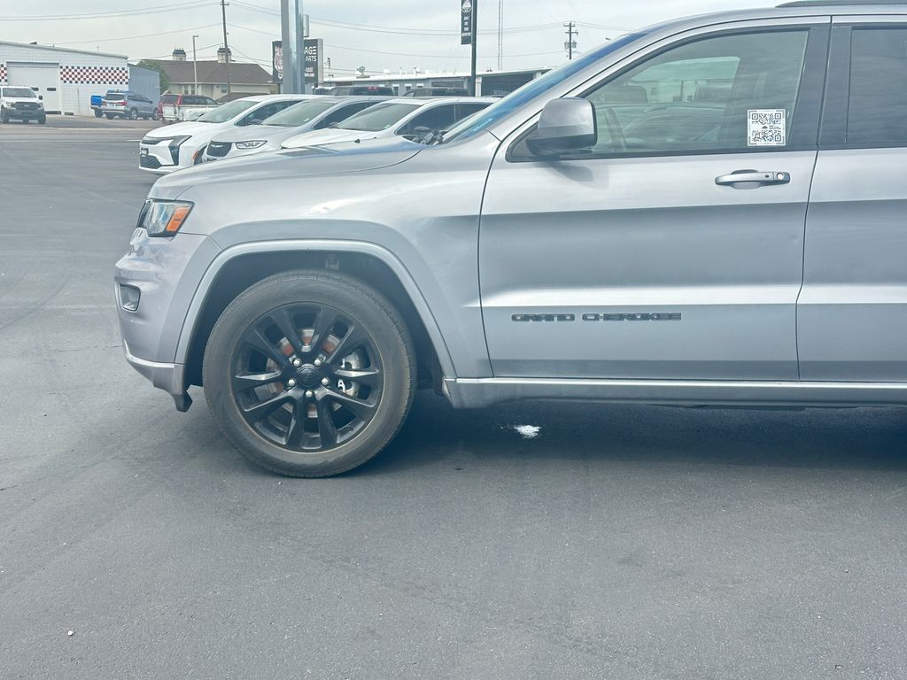 Used 2017 Jeep Grand Cherokee SUV
