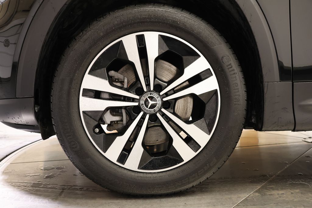 Thumbnail: 2025 Mercedes-Benz GLB - 11