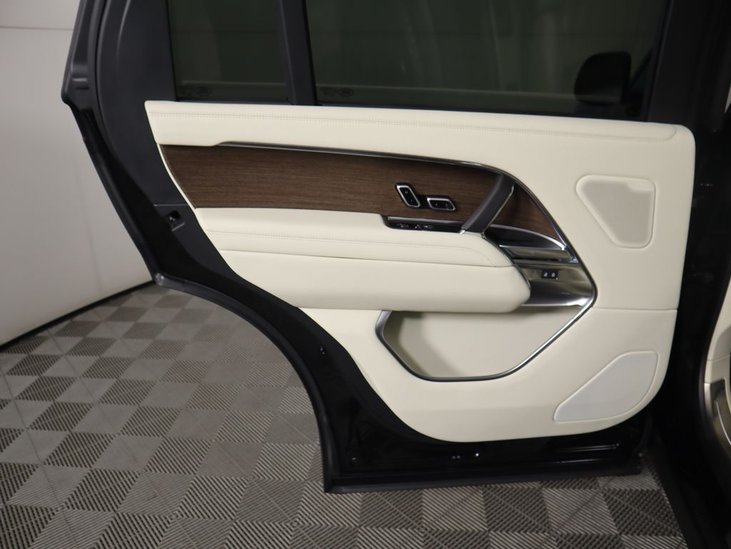 Thumbnail: 2026 Land Rover Range Rover - 28