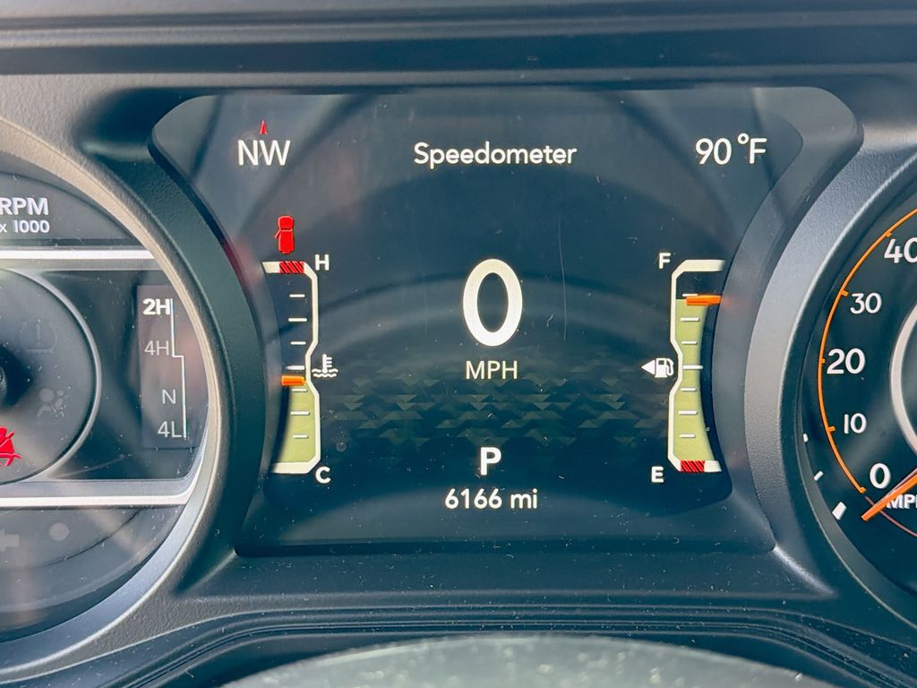 Thumbnail: 2024 Jeep Wrangler - 25