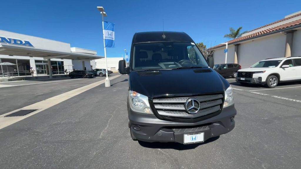 Thumbnail: 2017 Mercedes-Benz Sprinter - 3