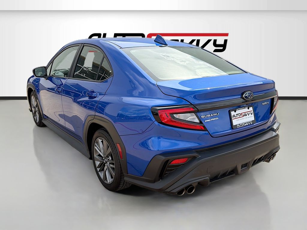 Used 2024 Blue Subaru Base image 5