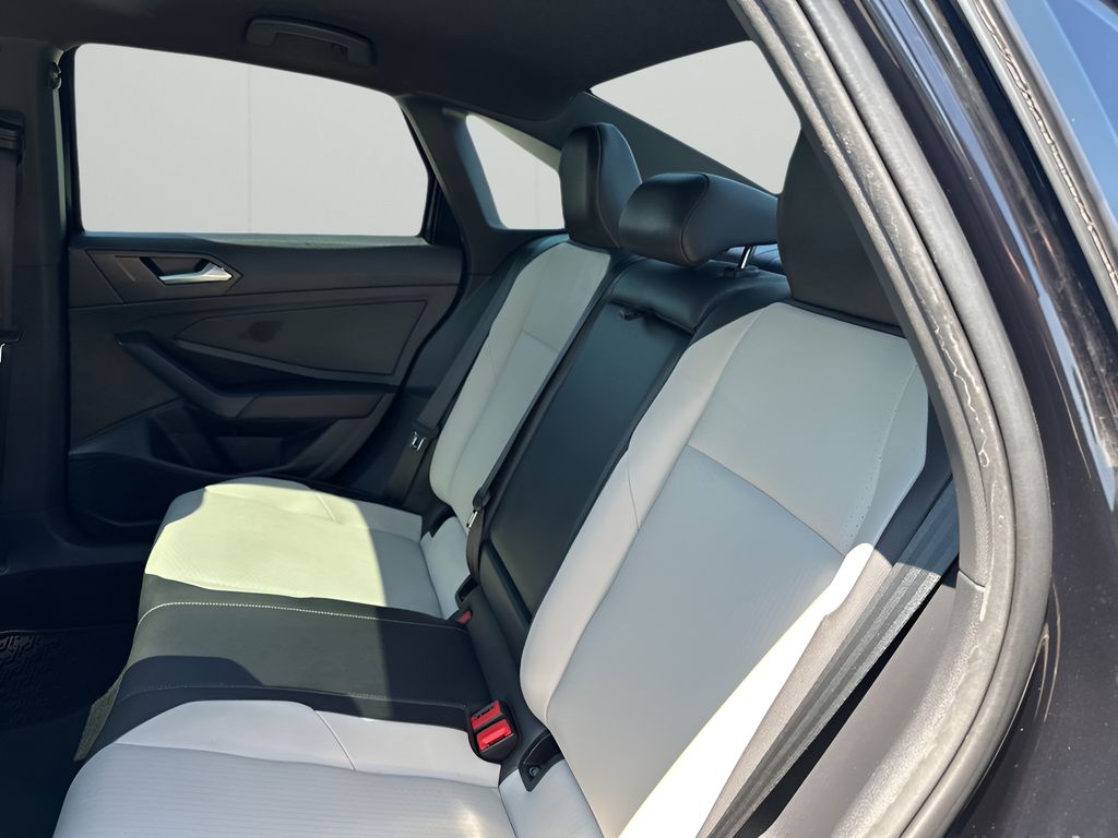 Used Car 2019 Volkswagen Jetta  R-line For Sale In Austin, Texas