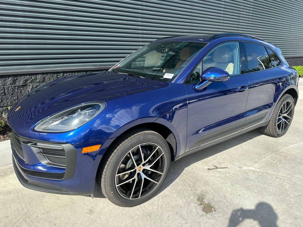 2025 Porsche Macan  5