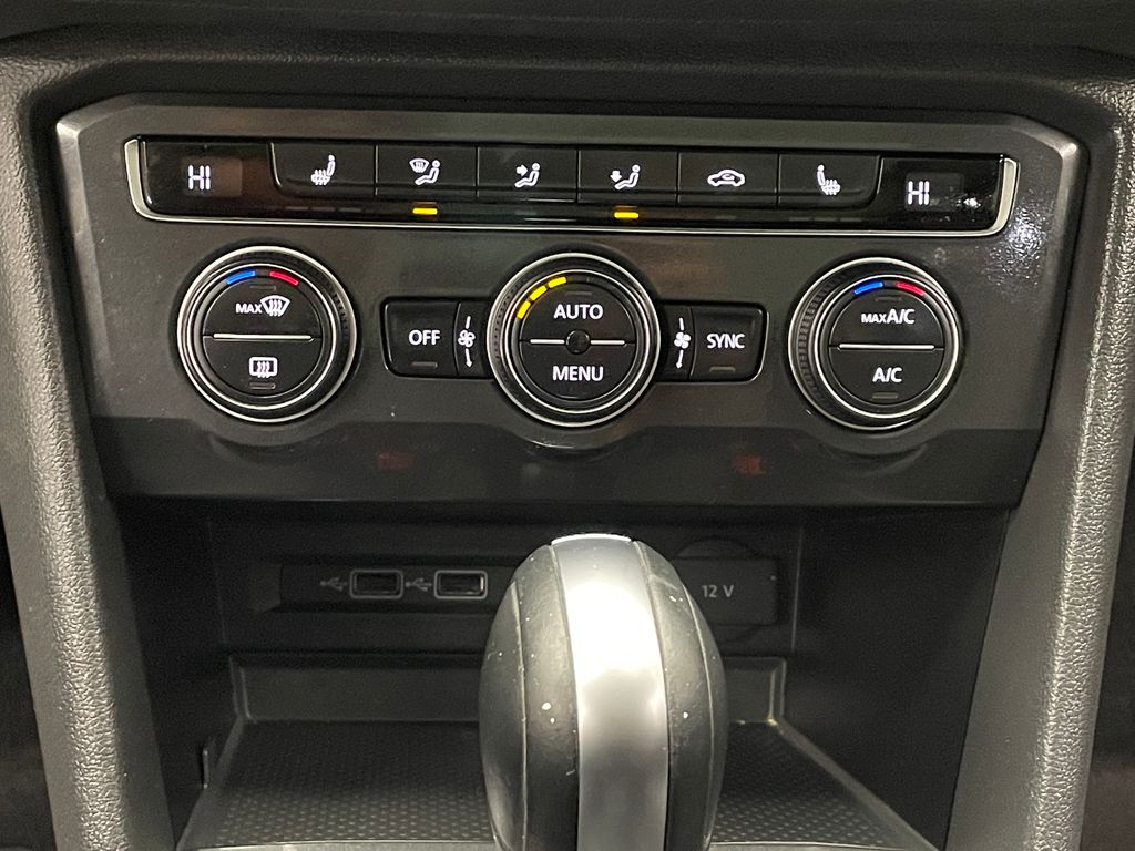 Thumbnail: 2018 Volkswagen Tiguan - 26