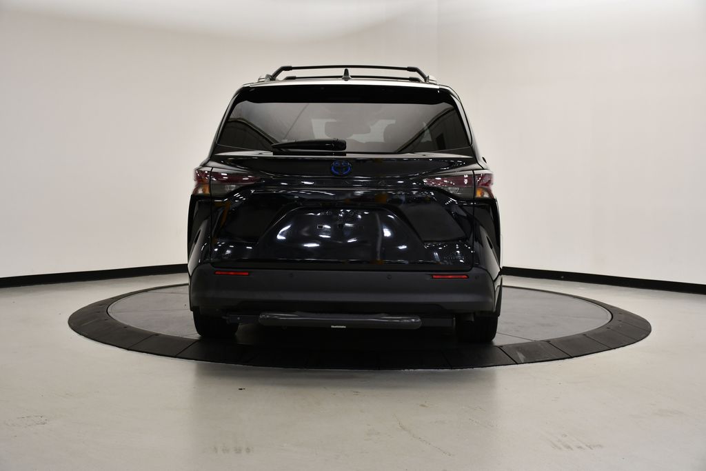 2023 Toyota Sienna XSE 4