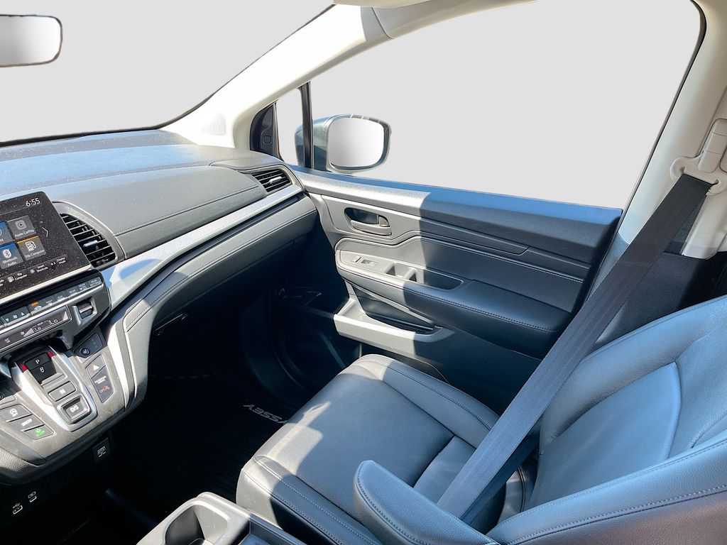 Used 2026 Black Honda EX-L image 23