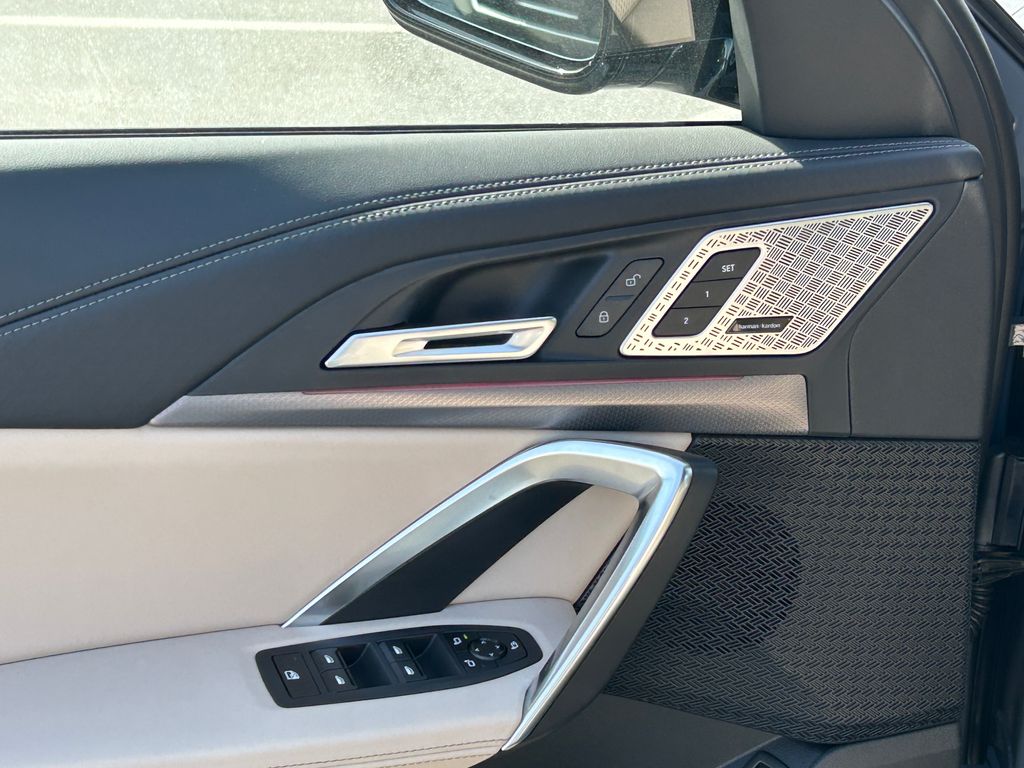 2025 BMW X2 M35i 12