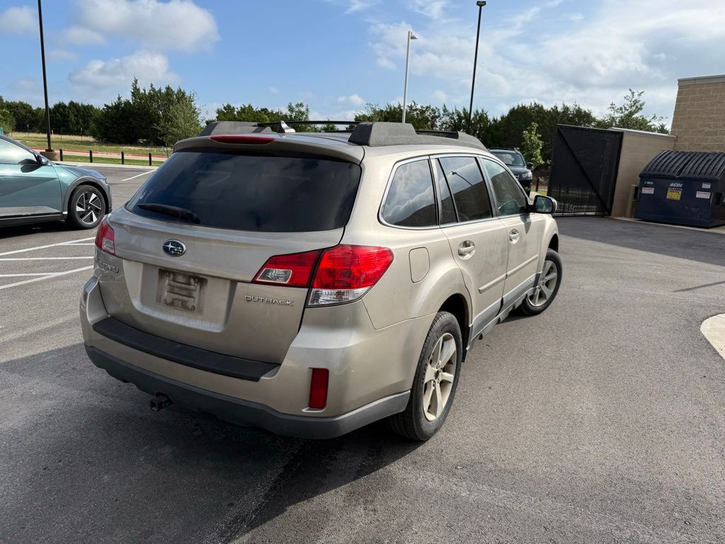 Thumbnail: 2014 Subaru Outback - 4