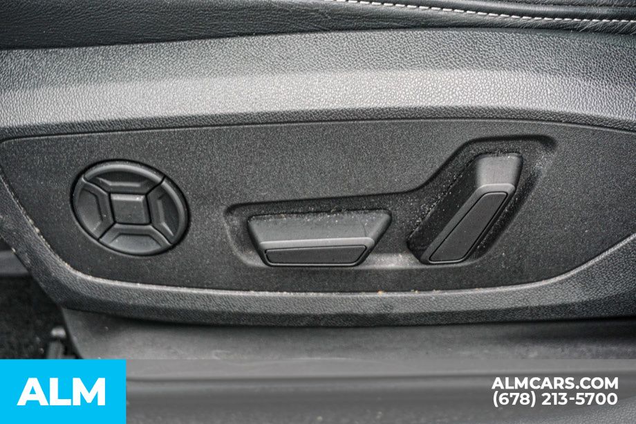 Used 2024 Silver Audi  image 54