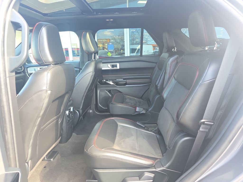 Certified Used 2023 Gray Ford ST-Line image 37