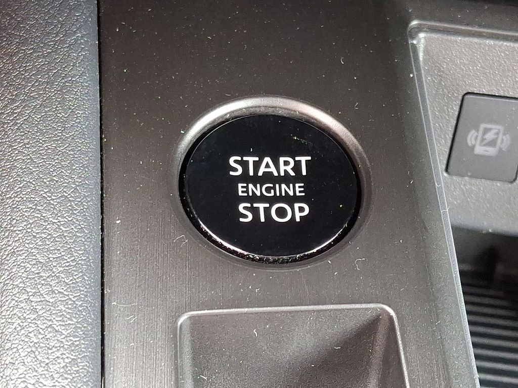 2026 Nissan Kicks — photo 24