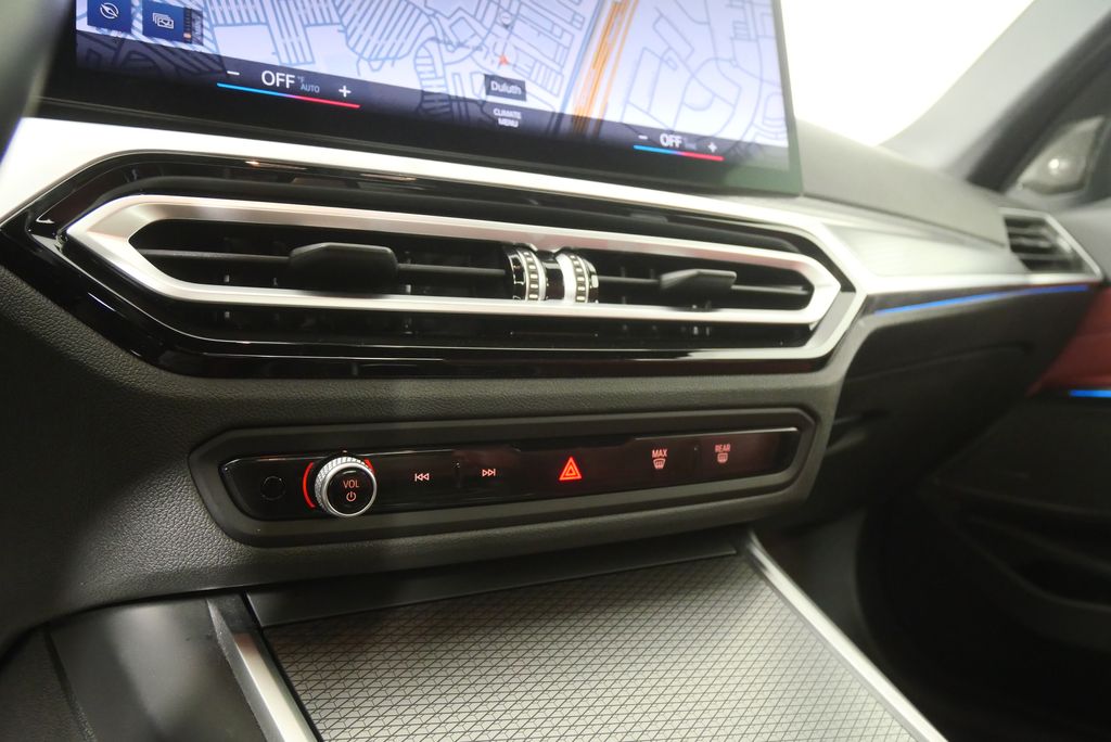 Thumbnail: 2023 BMW 3 Series - 26