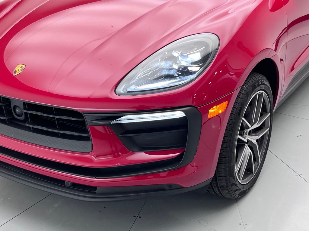2024 Porsche Macan  28