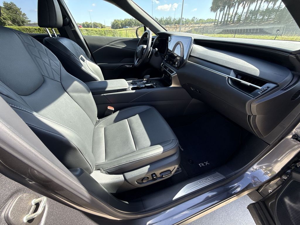 Thumbnail: 2025 Lexus RX - 15