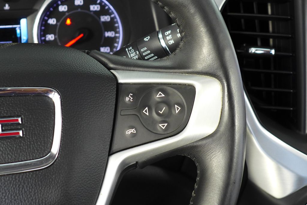 Thumbnail: 2017 GMC Acadia - 30