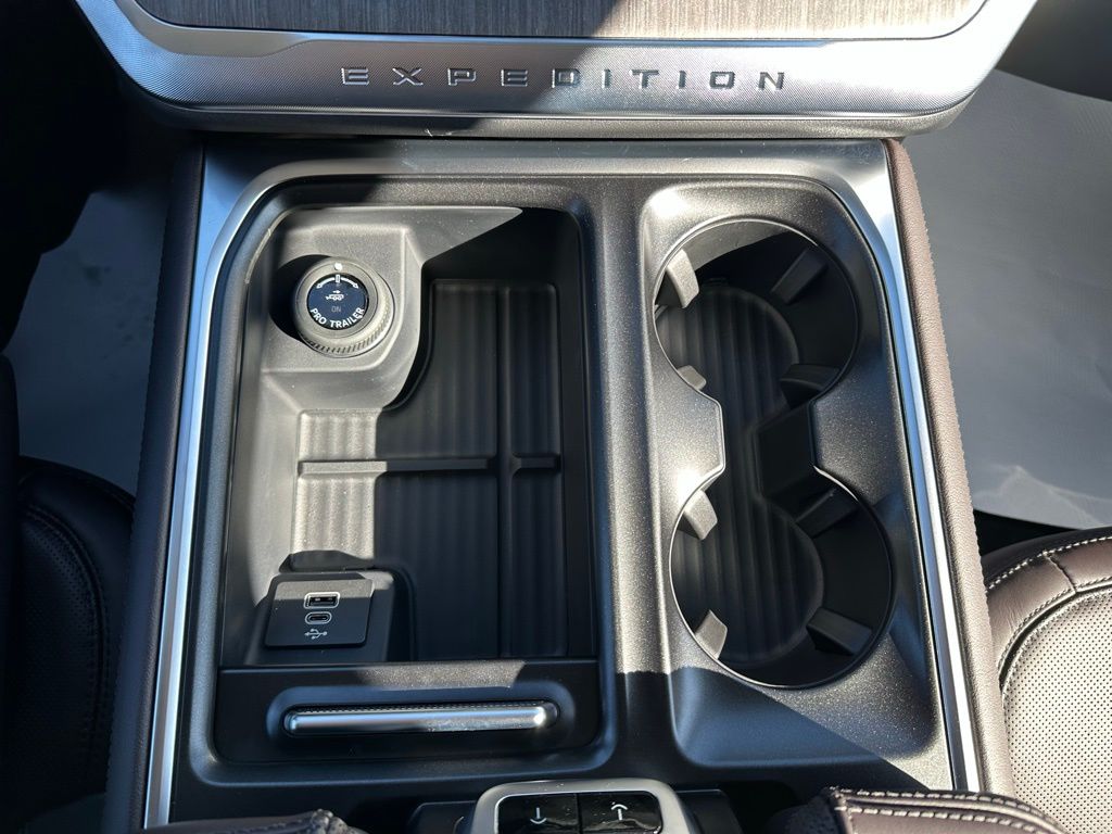 2026 Ford Expedition Max Platinum Gray at Grove City Ford
