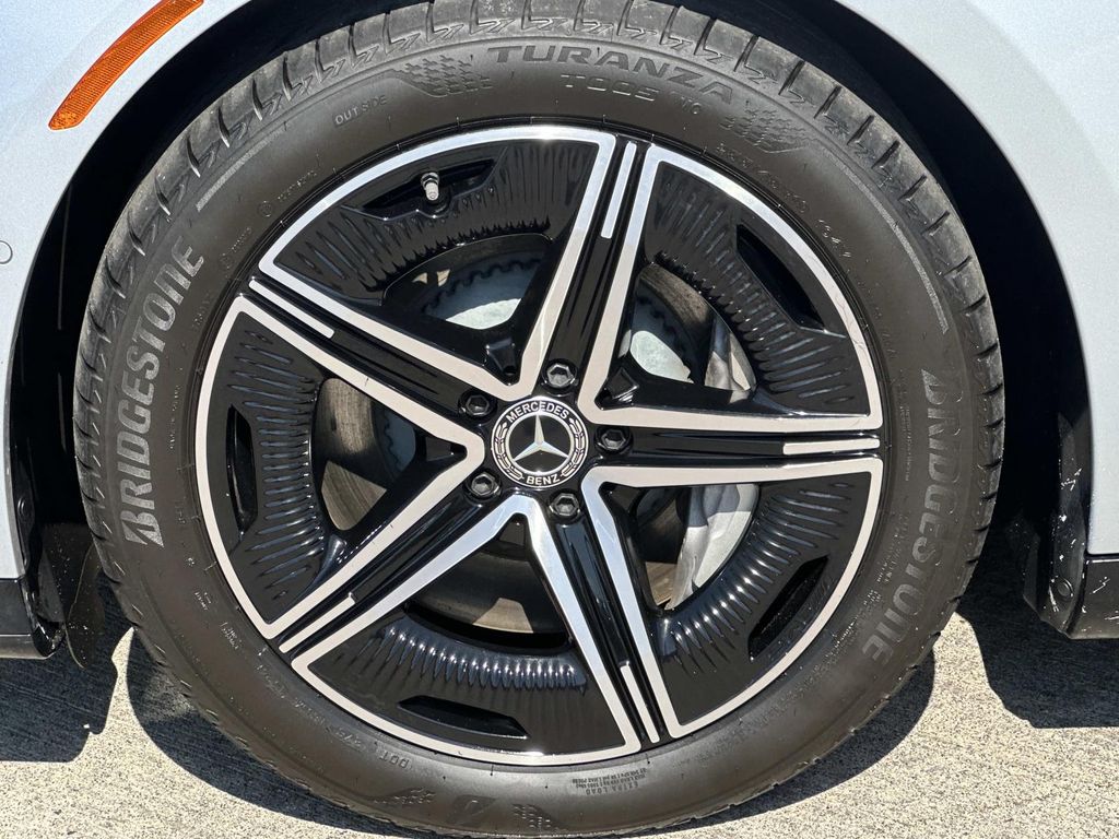 Thumbnail: 2023 Mercedes-Benz EQE - 9