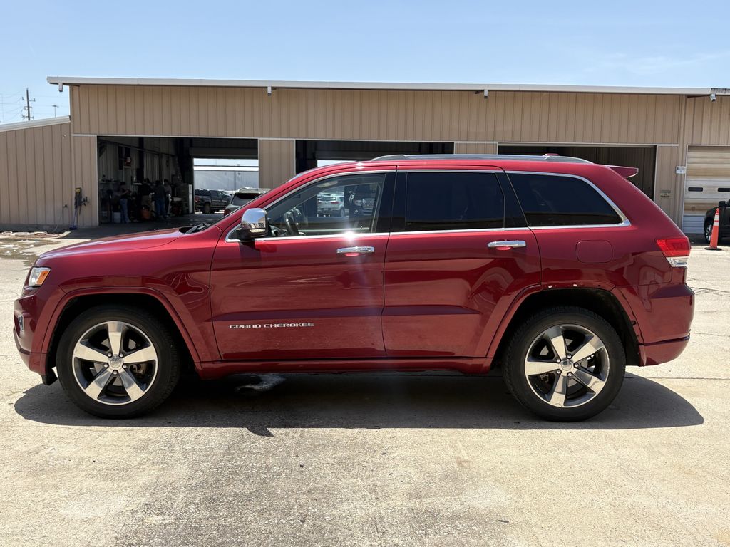 2015 Jeep Grand Cherokee Overland Red at Ultimate Motorsports