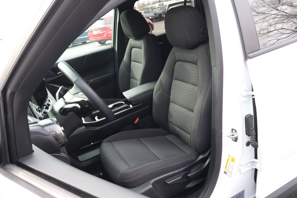 Thumbnail: 2025 Chevrolet Equinox - 30