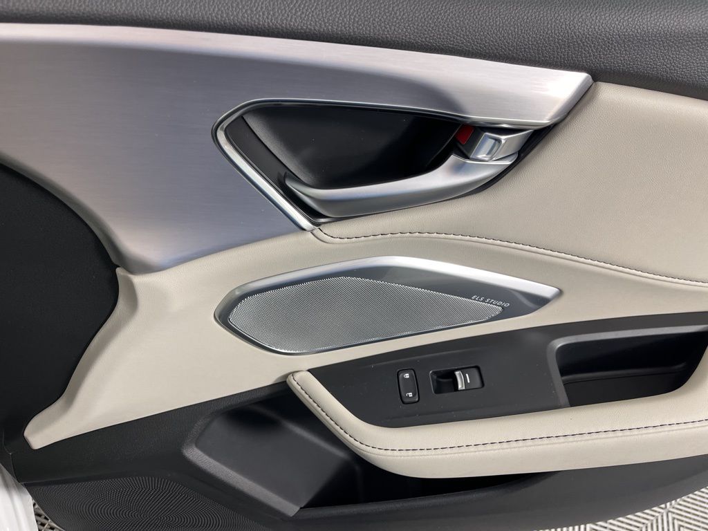 Thumbnail: 2026 Acura RDX - 11