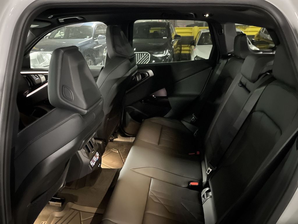 Thumbnail: 2026 BMW X3 - 22