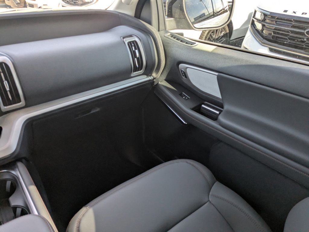 2025 Ford Expedition Active MAX