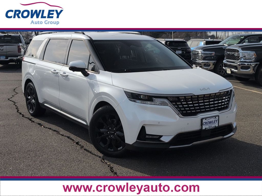 2024 Kia Carnival SX FWD