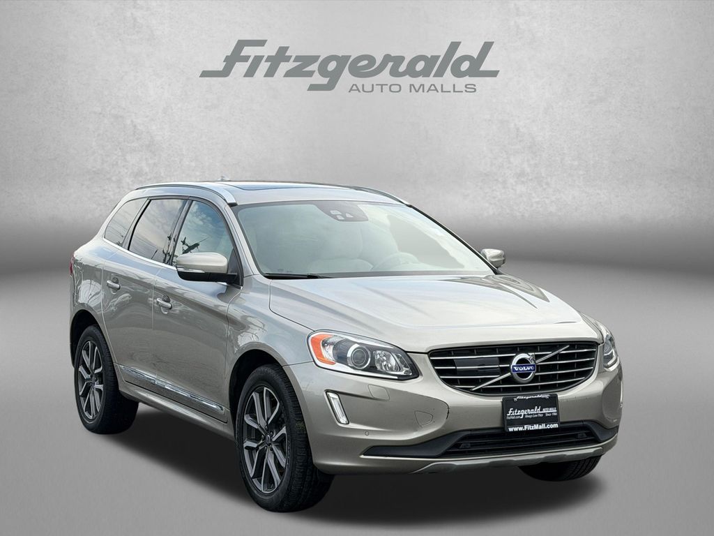 Seashell Metallic 2016 Volvo XC60 SUV / Crossover All-Wheel Drive 6-Speed Automatic