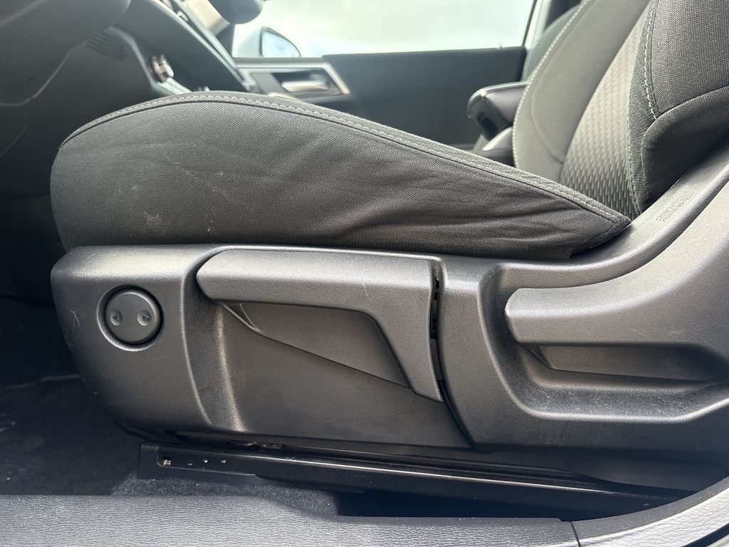 2022 Mitsubishi Outlander ES  at Community Toyota