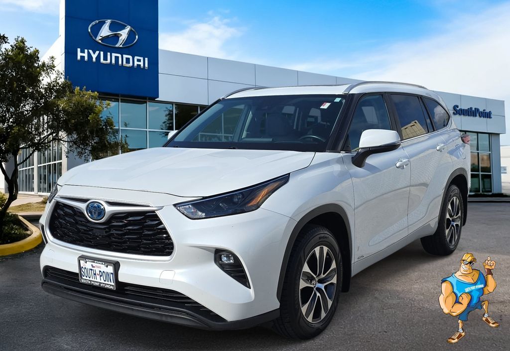2023 Toyota Highlander Hybrid Pearl SUV/Crossover Tracción en las cuatro ruedas Transmisión variable continua