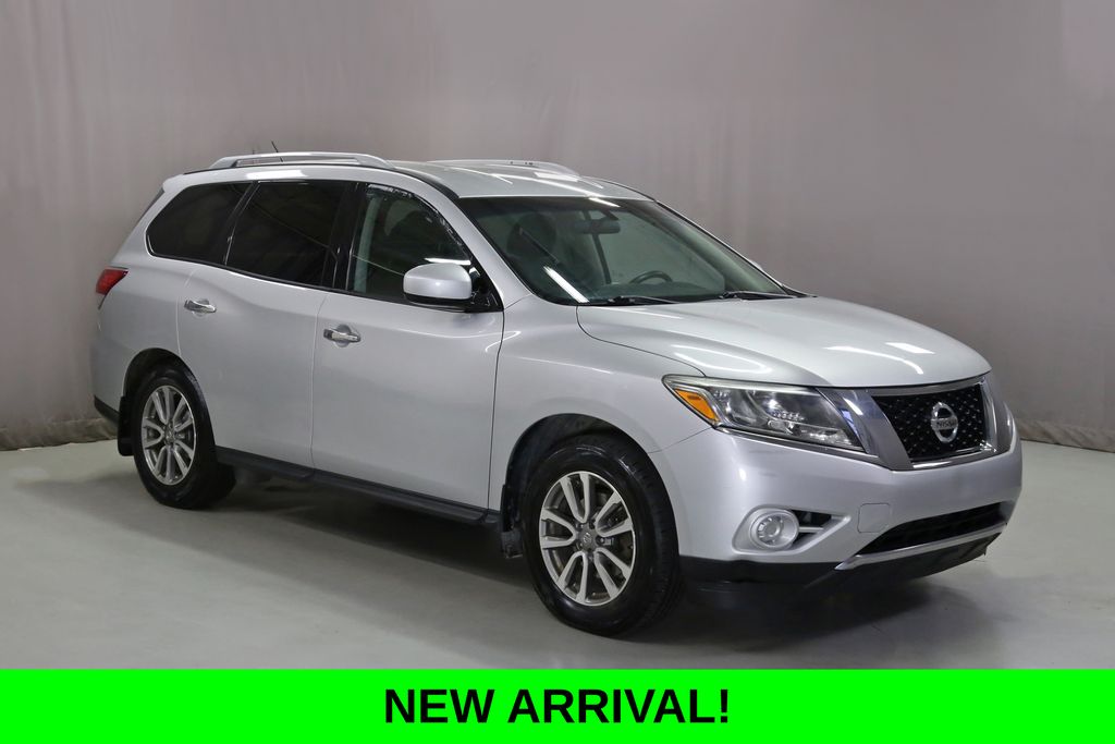 Brilliant Silver 2015 Nissan Pathfinder SUV / Crossover Four-Wheel Drive Continuously Variable Transmission