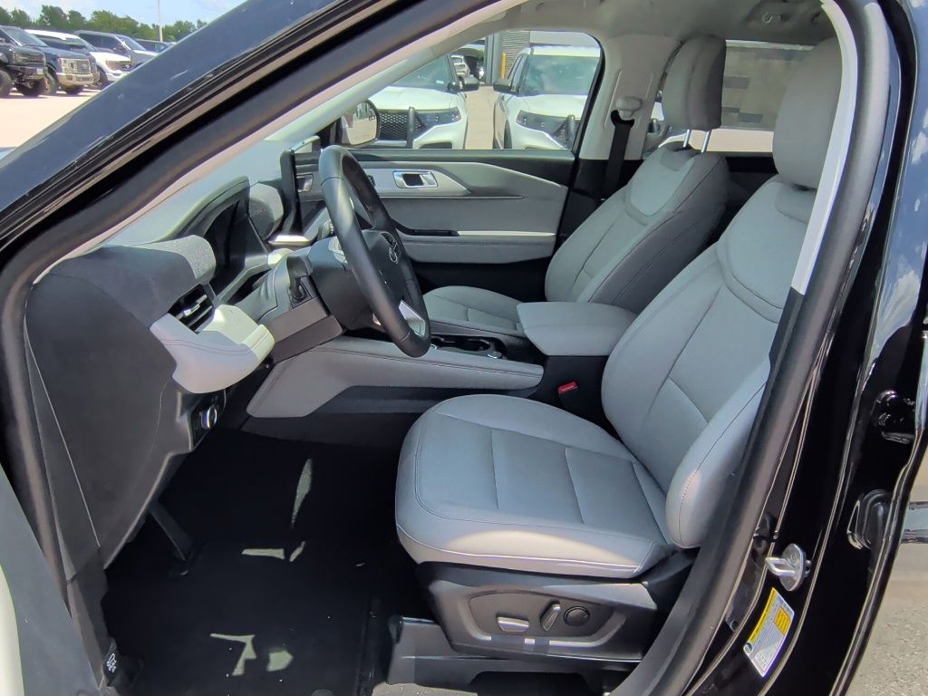 2026 Ford Explorer Active - 11