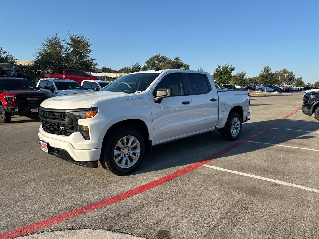 Used Car 2022 Chevrolet Silverado 1500  Custom For Sale Under $35,000 In Austin, Texas