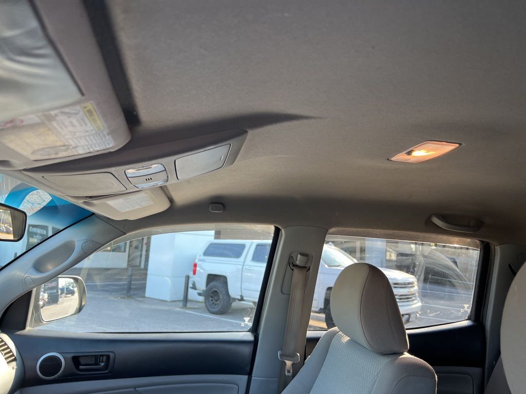 2014 Toyota Tacoma PreRunner photo 10