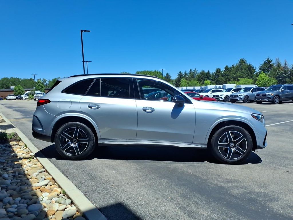 New 2026 Cirrus Silver Metallic Mercedes-Benz GLC 300 image 7