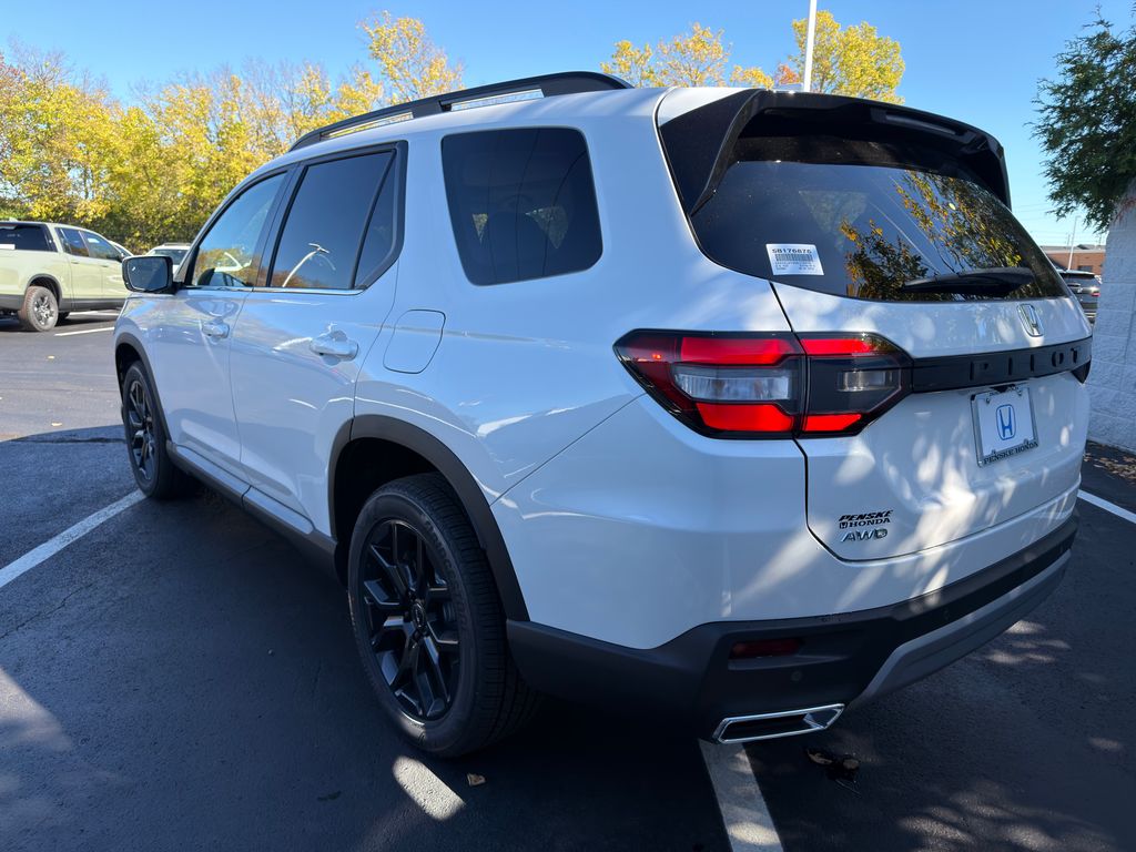 Thumbnail: 2025 Honda Pilot - 3
