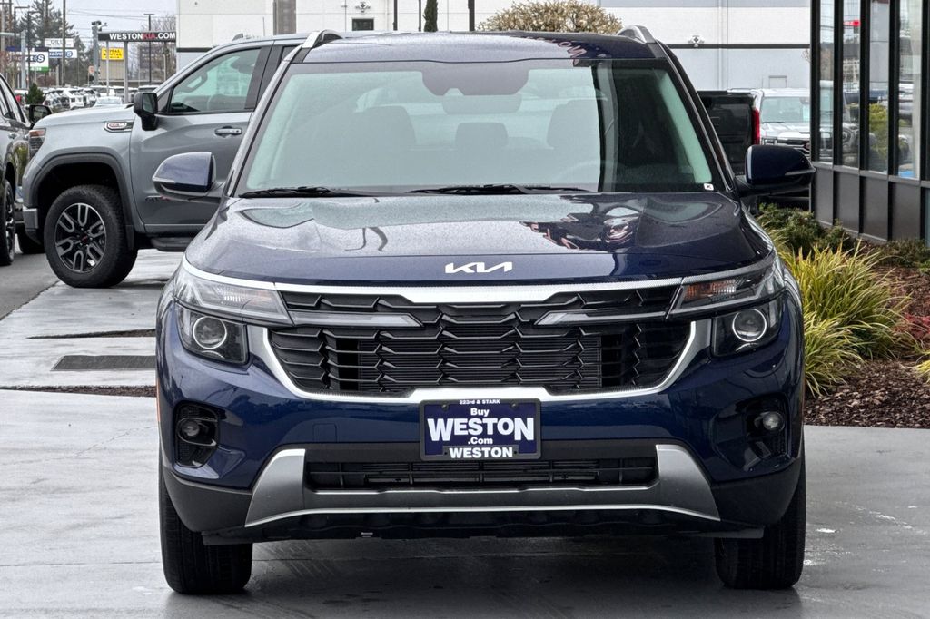 new 2026 Kia Seltos car, priced at $30,385
