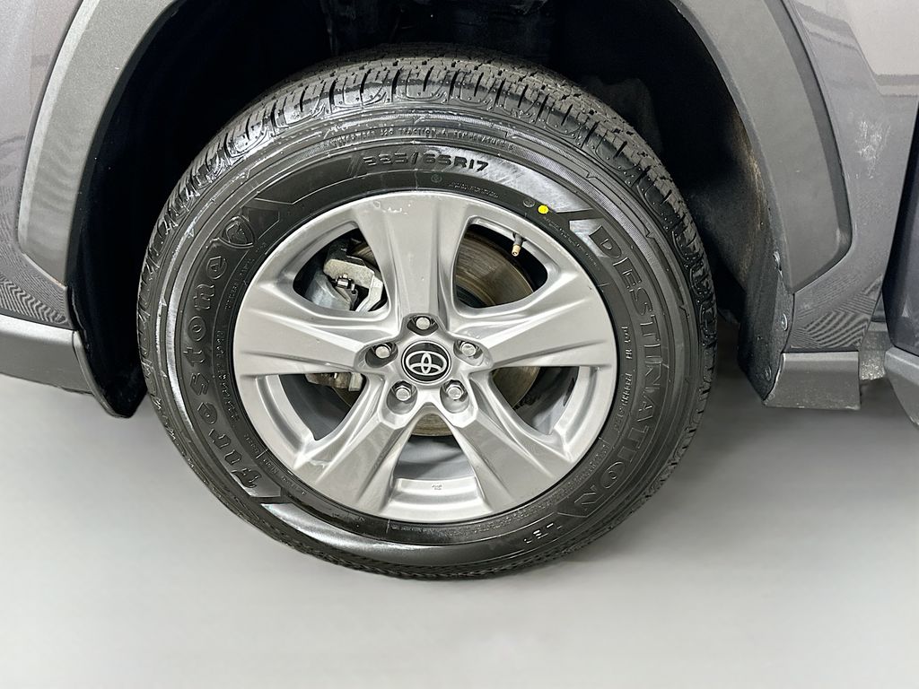 Thumbnail: 2024 Toyota RAV4 - 31